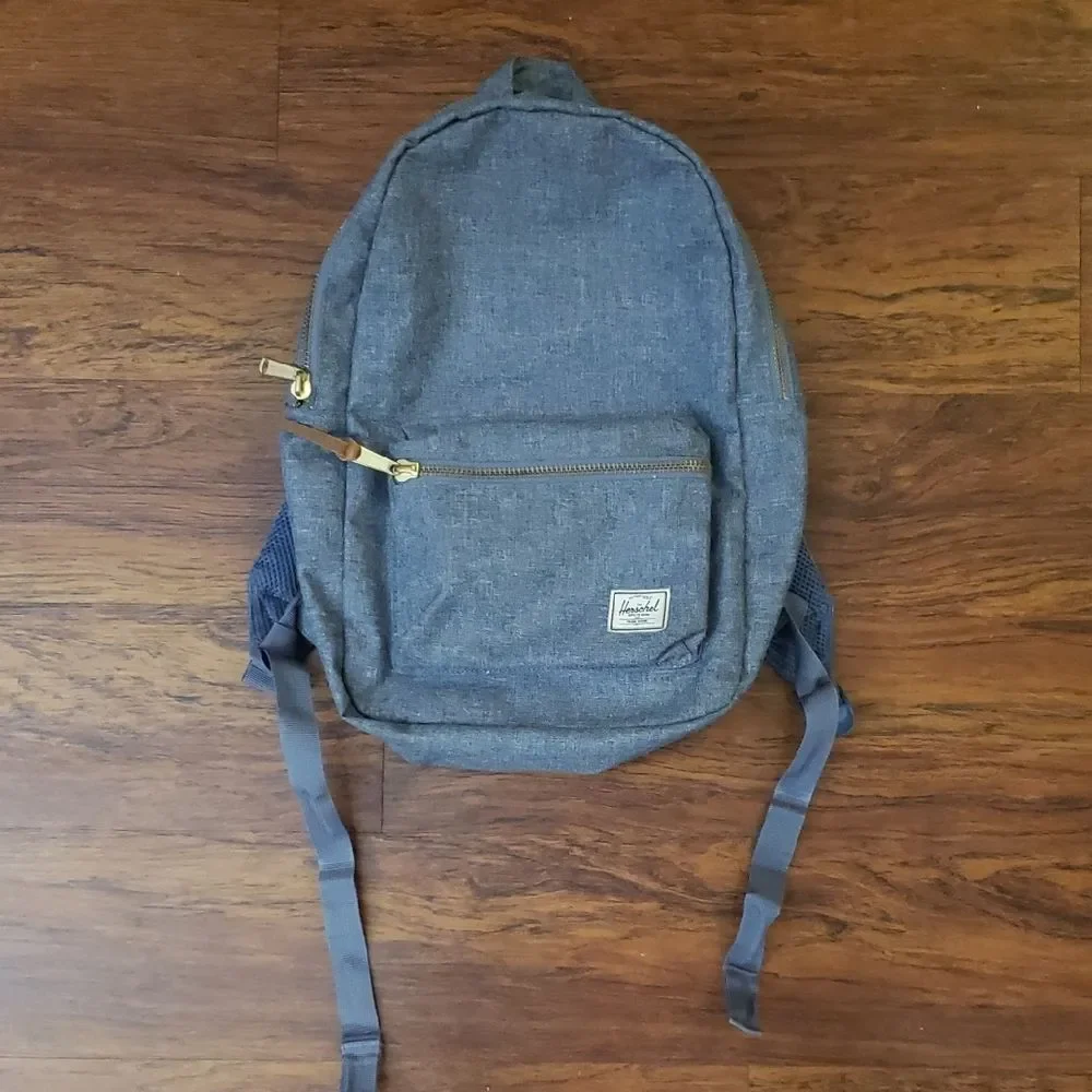 grey herschel backpack with blue zipper Retreat Supply Co. USA and XL Also available in Weather Resistant. Herschel Supply Co. Pop Quiz